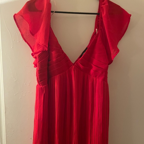 Amalfi Coast Red Pleated Flutter Sleeve Mini Dress NEW - Picture 4 of 6